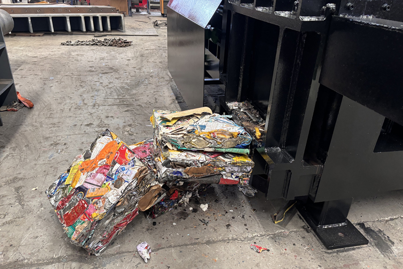 Scrap Baler Machine-03