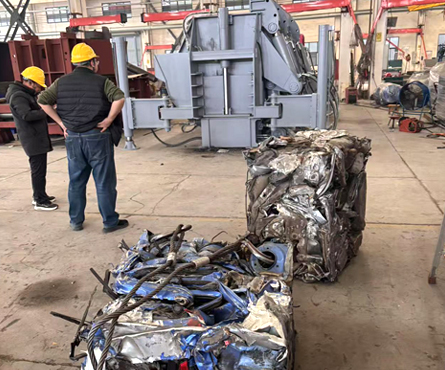 Mobile Car Baler Machine-03